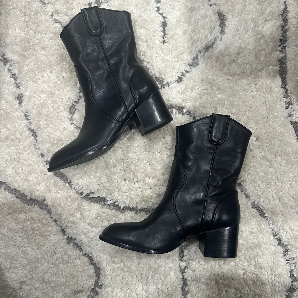 Aerosoles HeelRest Black Leather Ankle Boots